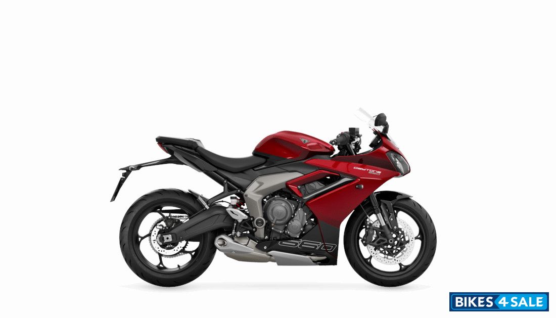 Triumph Daytona 660 Carnival Red / Sapphire Black