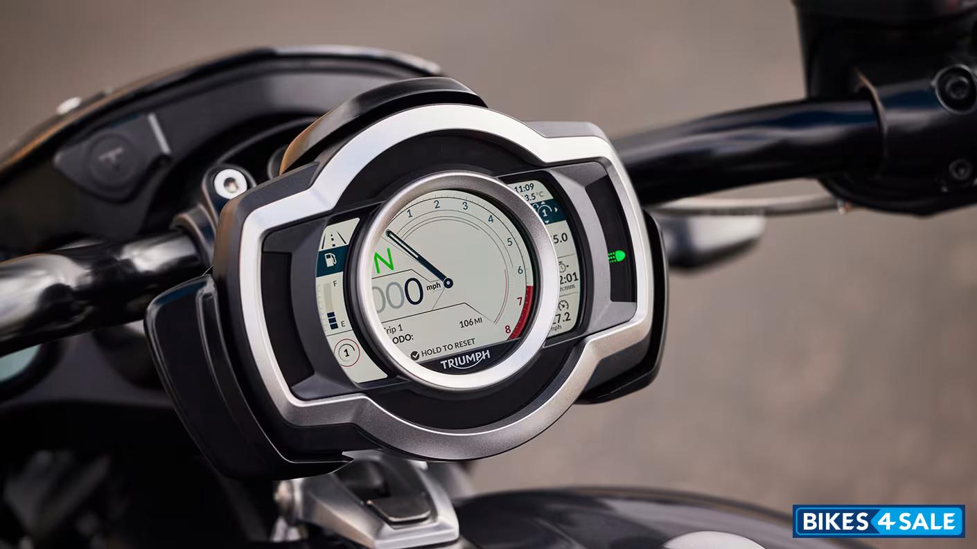 Triumph Rocket 3 Storm R Rider Enhanced Technology