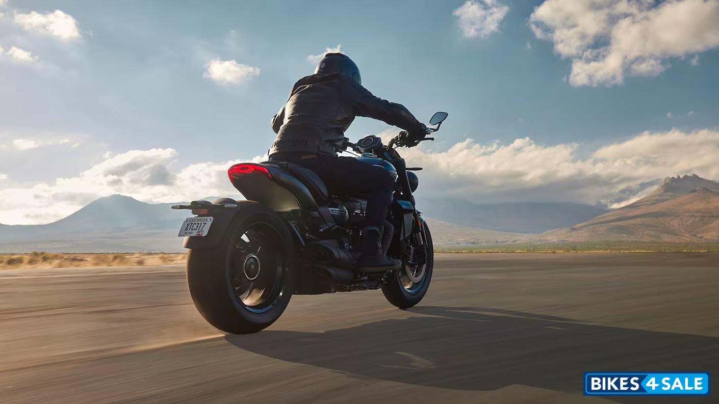 Triumph Rocket 3 Storm R