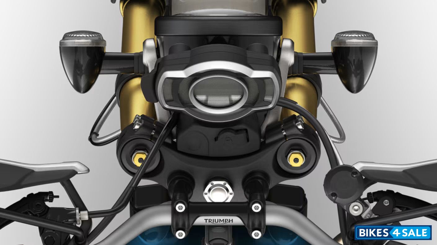 Triumph Scrambler 1200 XE Full Colour TFT Display