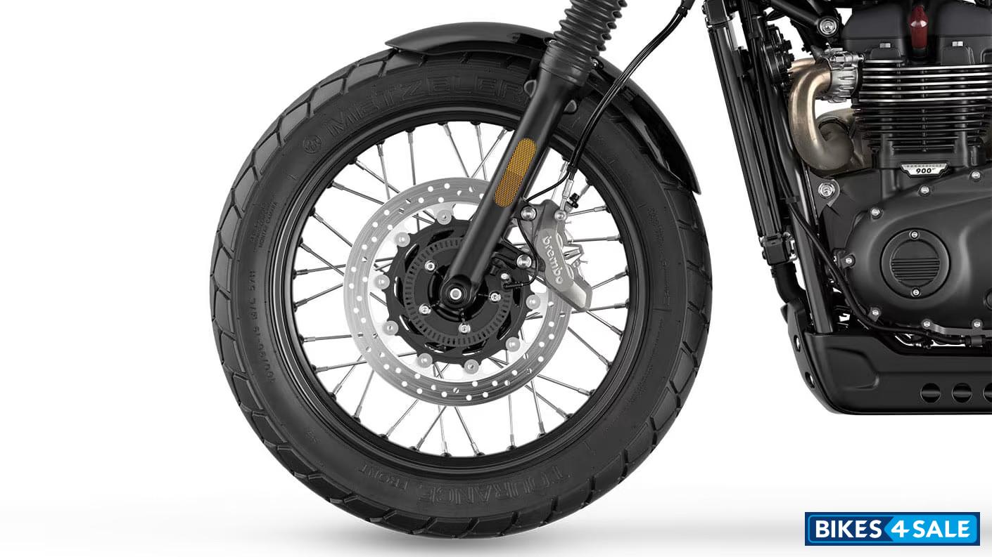 Triumph Scrambler 900 Chrome Edition Rider Focused Technology