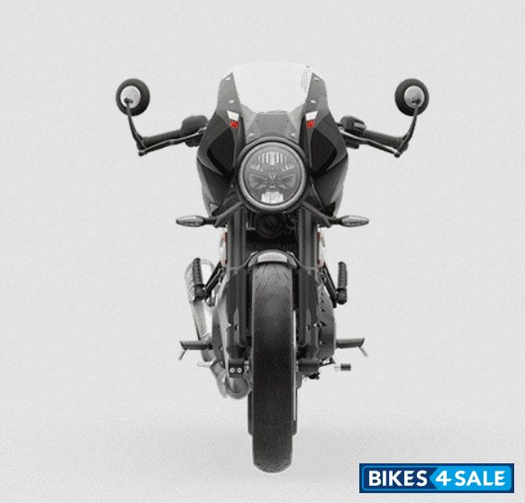 Triumph Thruxton 400