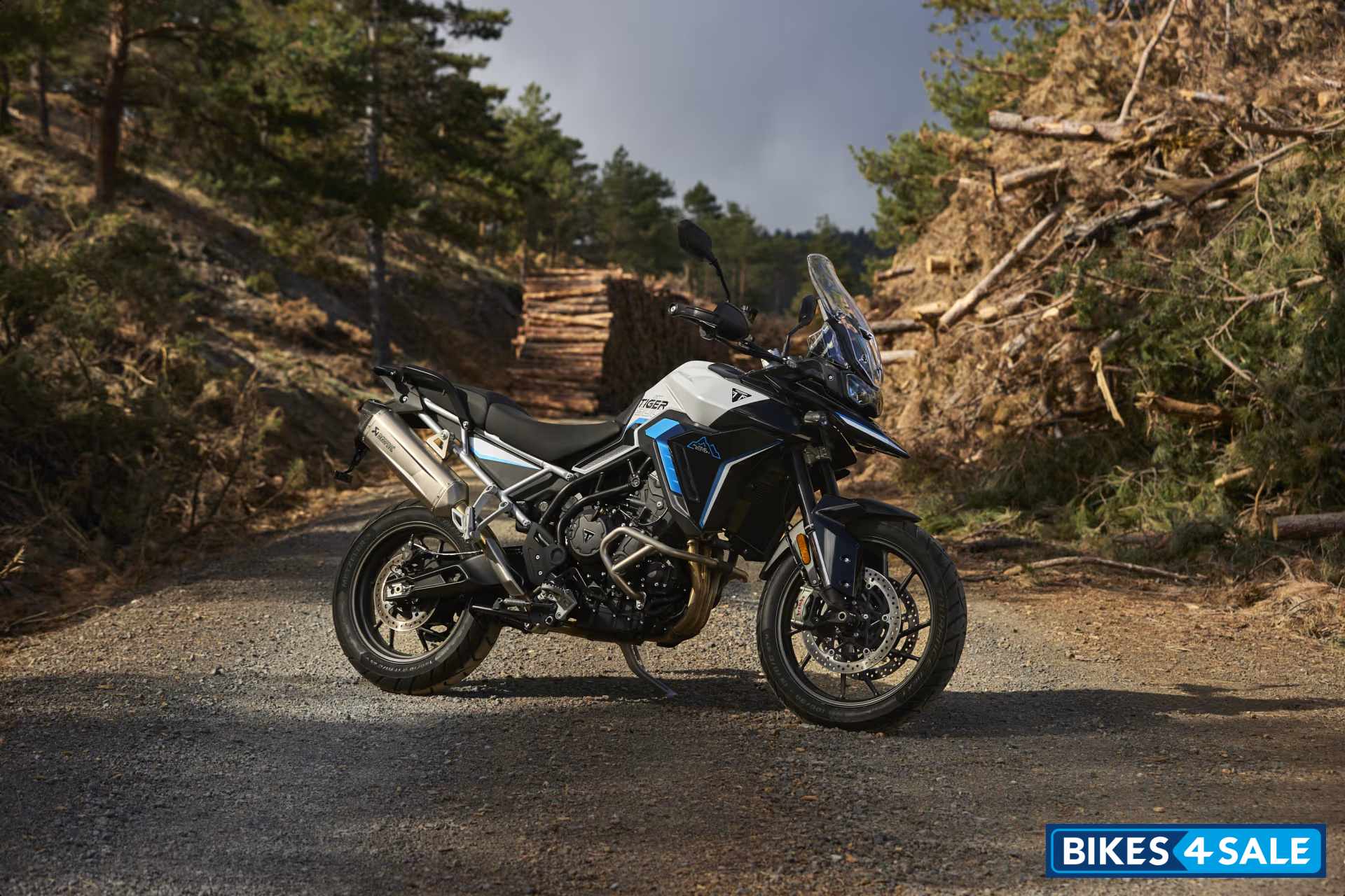 Triumph Tiger 900 Alpine Edition 2026