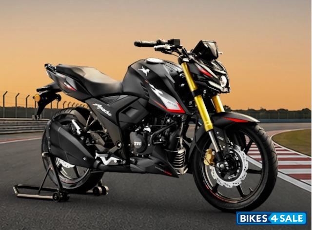 TVS Apache RTR 160 4V TFT with Map Mirroring