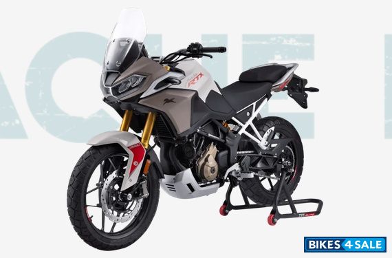 TVS Apache RTX 300 Base