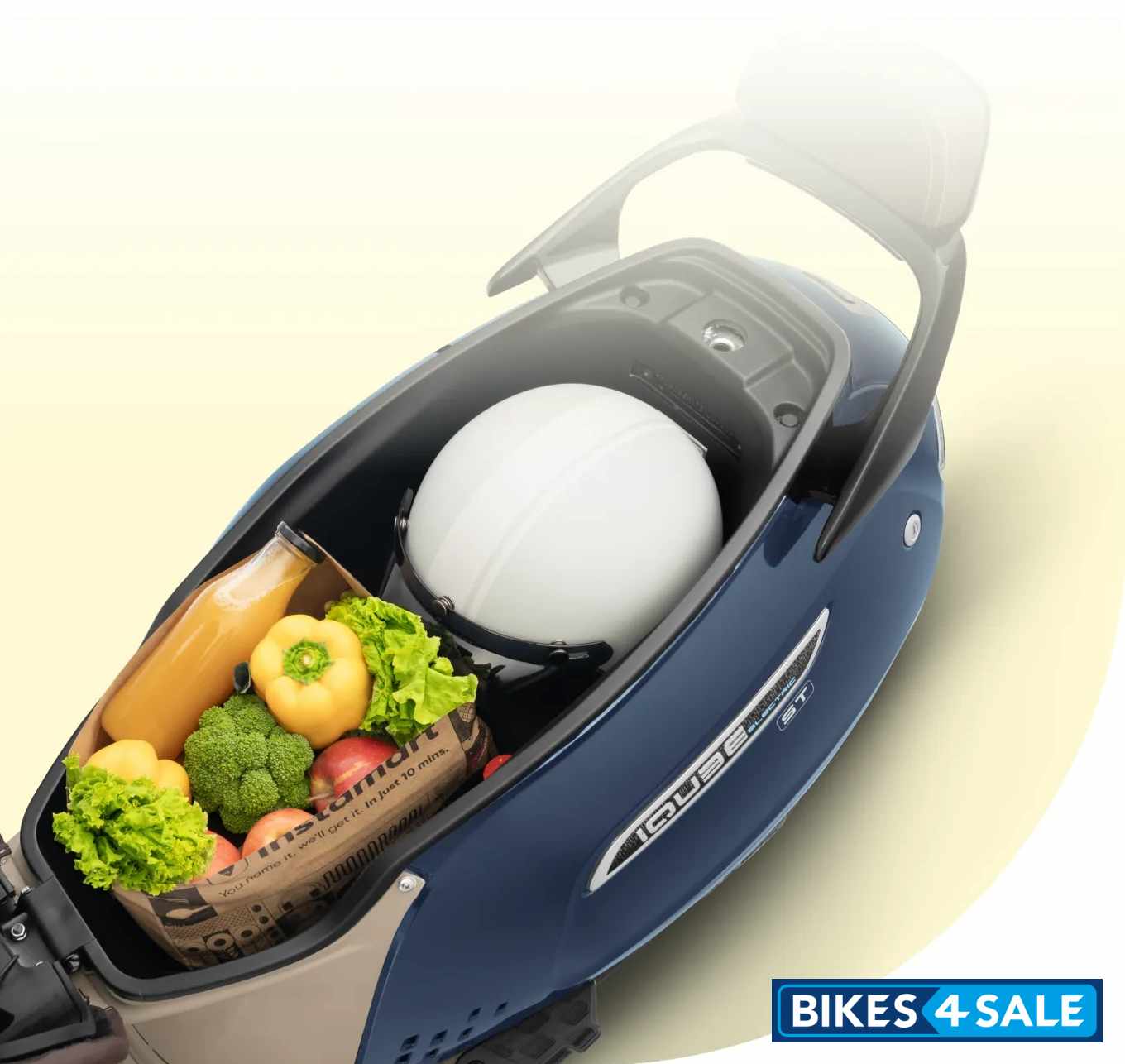 TVS iQube ST 5.3 kWh 2025