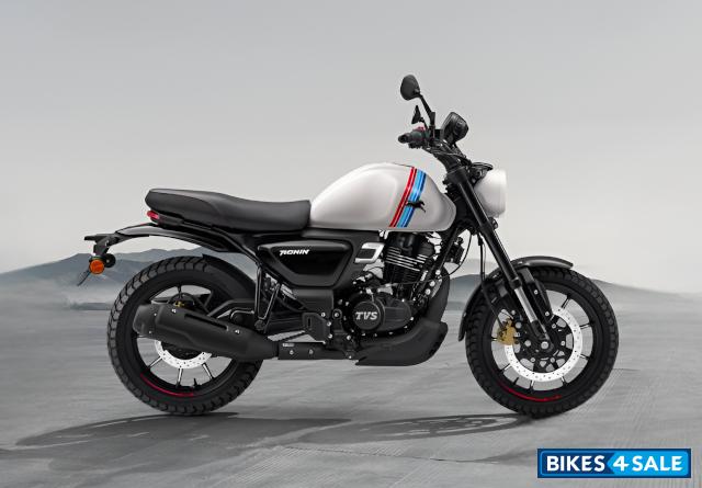 TVS Ronin Agonda Edition