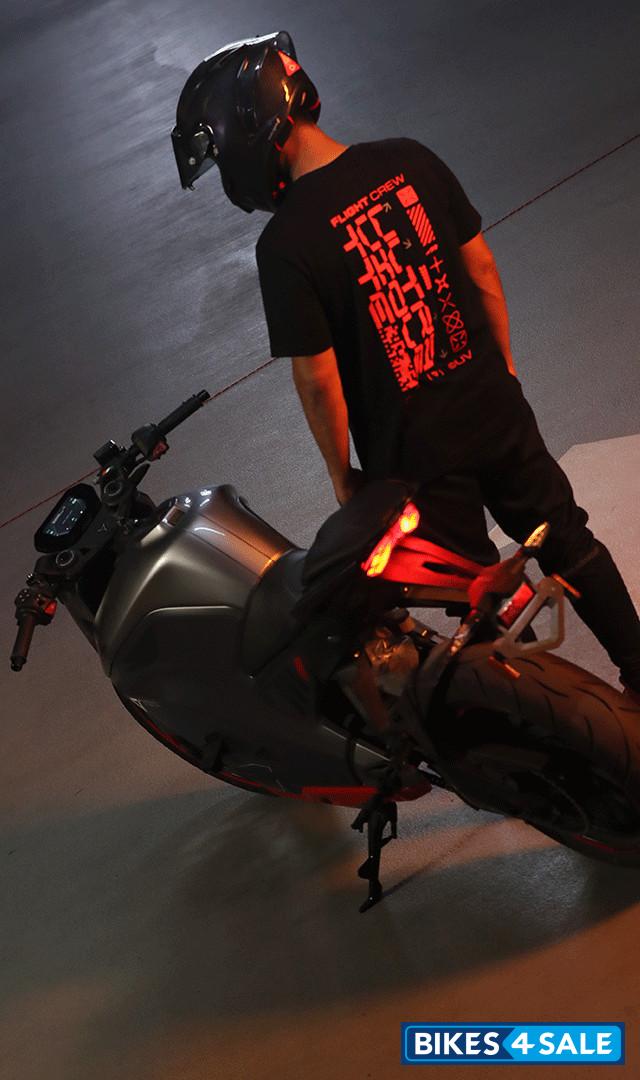 Ultraviolette F77 Mach 2 Recon Shadow