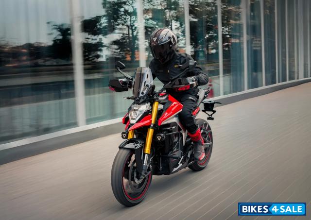 Ultraviolette X-47 Crossover