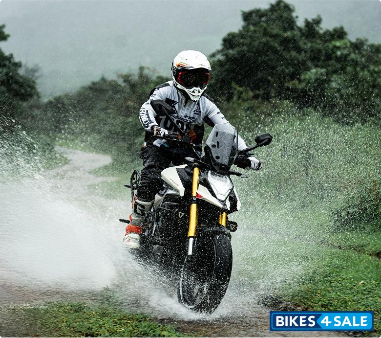 Ultraviolette X-47 Crossover