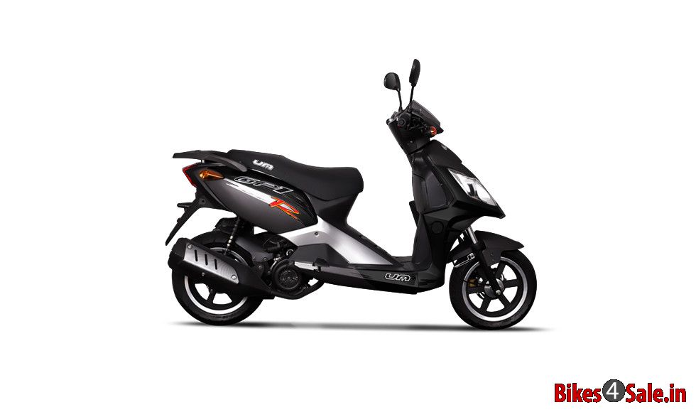 UM GP1 R 150 Picture showing the side view of Black colored GP1 R 150