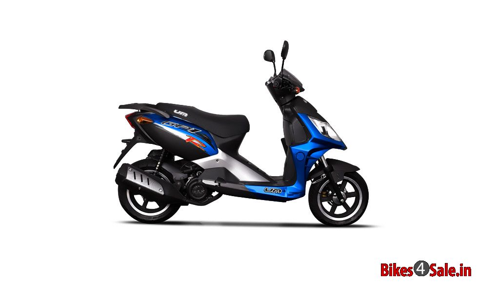 UM GP1 R 150 Picture showing the side view of Blue colored GP1 R 150