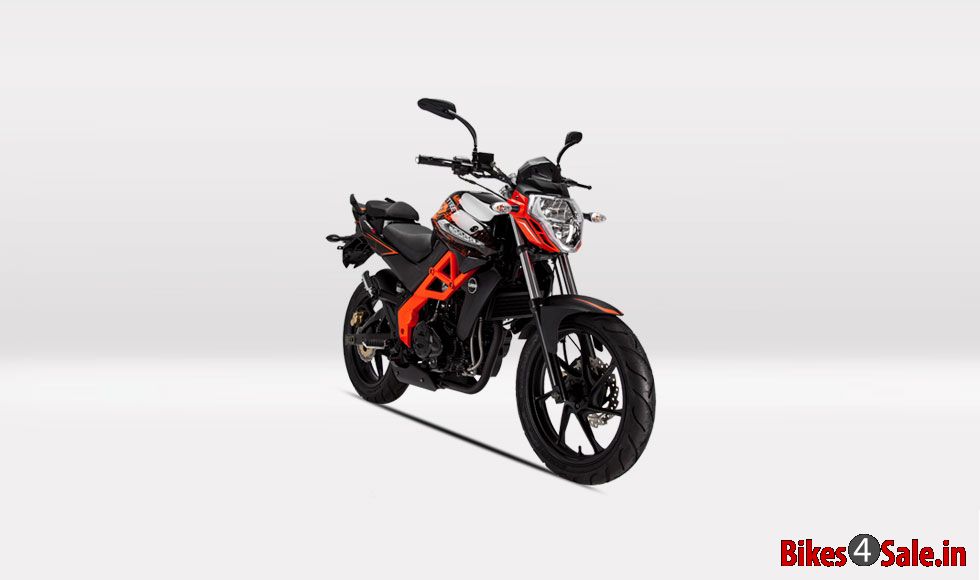 UM Xtreet 230 R Orange madness colour. Side view