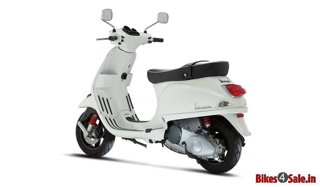 Vespa S 125 - Picture showing the angled back view of White colored Vespa S 125