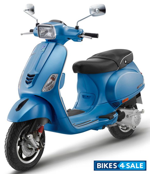 Vespa SXL 125 BS6 Blue