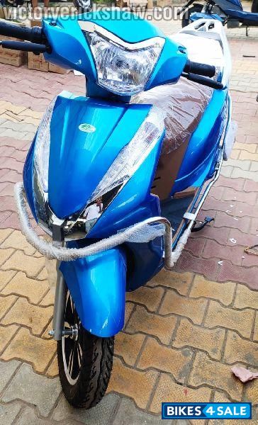 Victory Vero Smart Scooty Blue