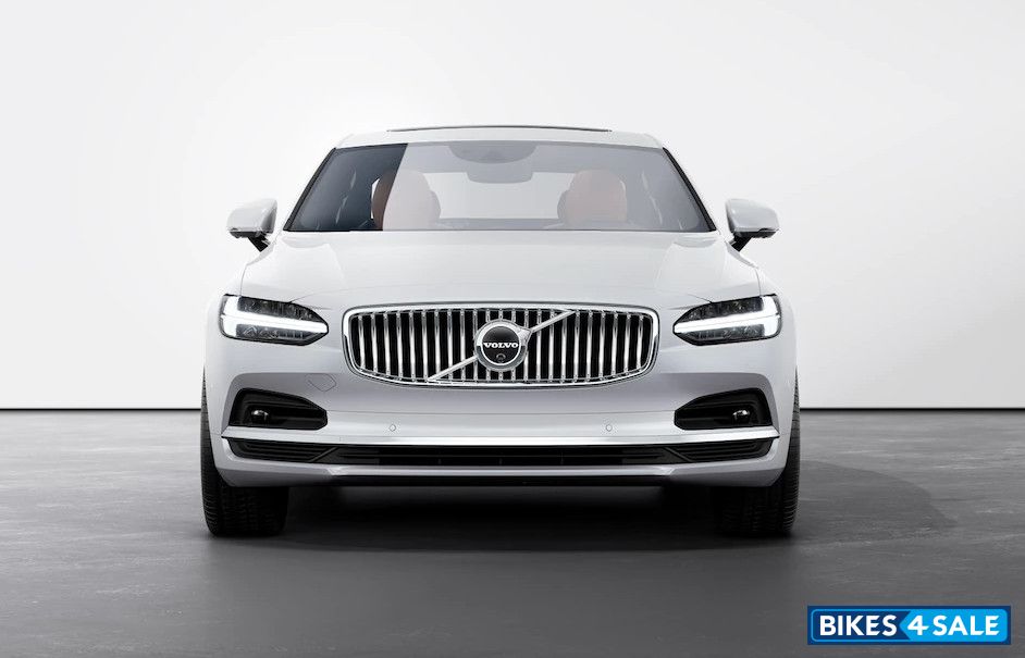 Volvo S90 B5 Inscription Petrol AT - Front view