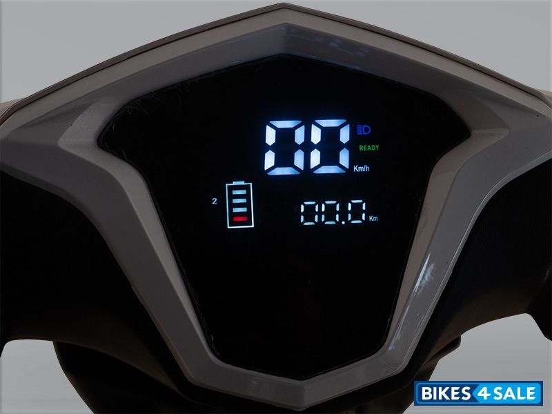 Yakuza Rubie Digital Display