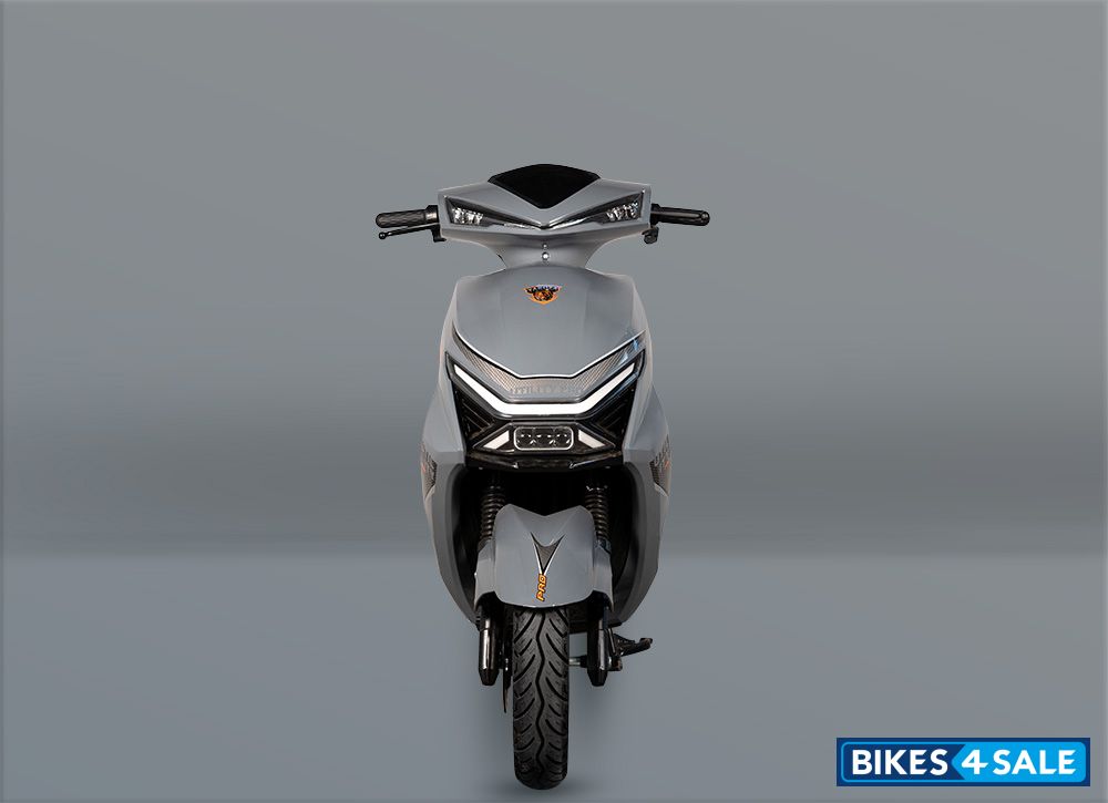 Yakuza Utility Pro Front View