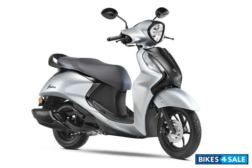 Yamaha Fascino 125 Fi Hybrid Disc 2025 Silver