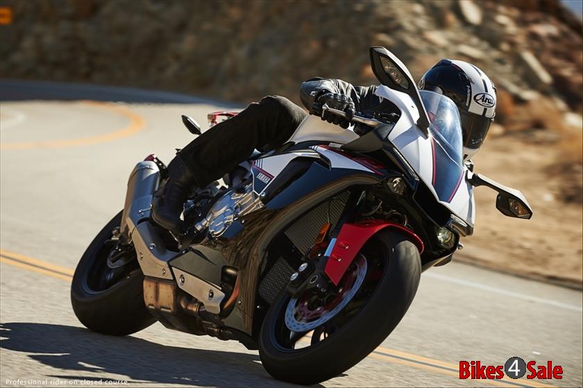 Yamaha YZF R1S