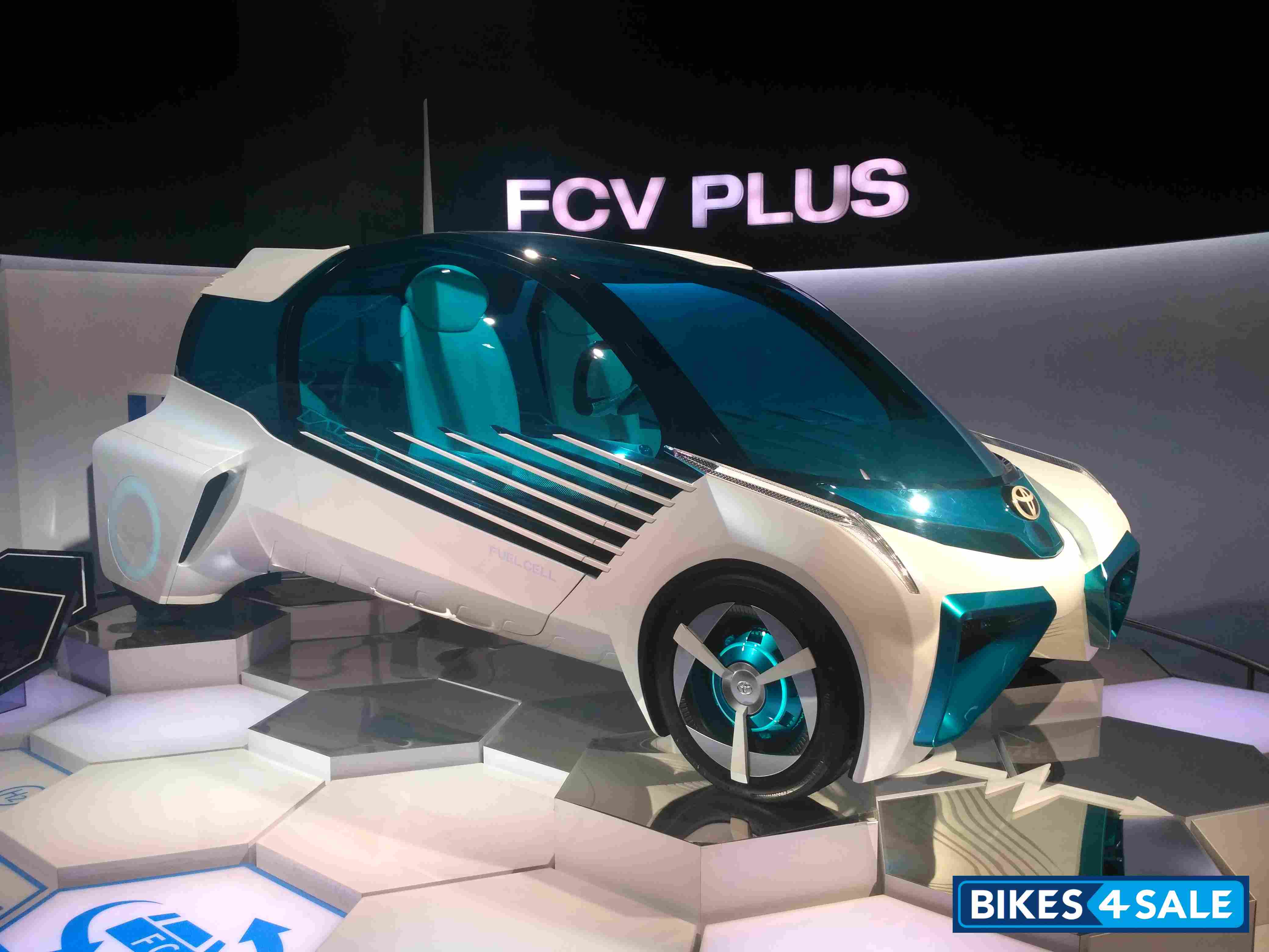 Toyota FCV PLUS