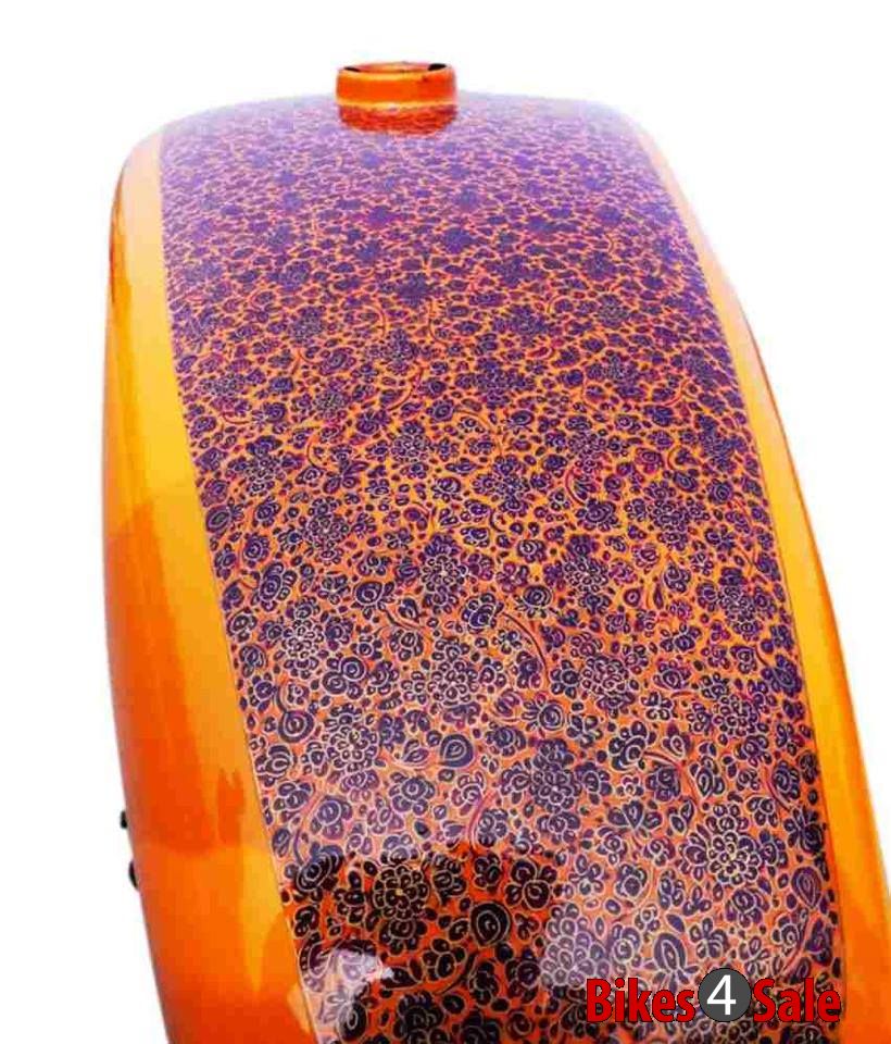 Panjloh paint job fuel tank