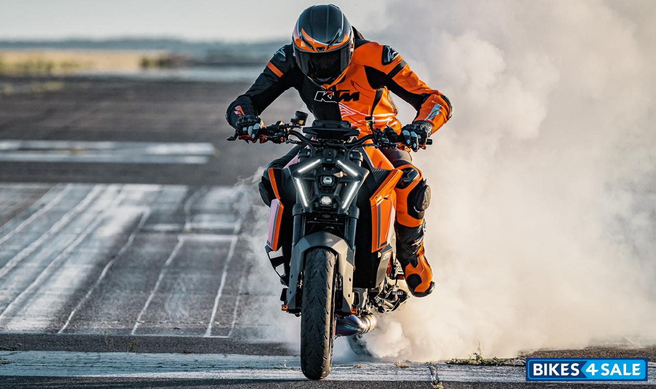 2024 Ktm 1390 Super Duke R Pics