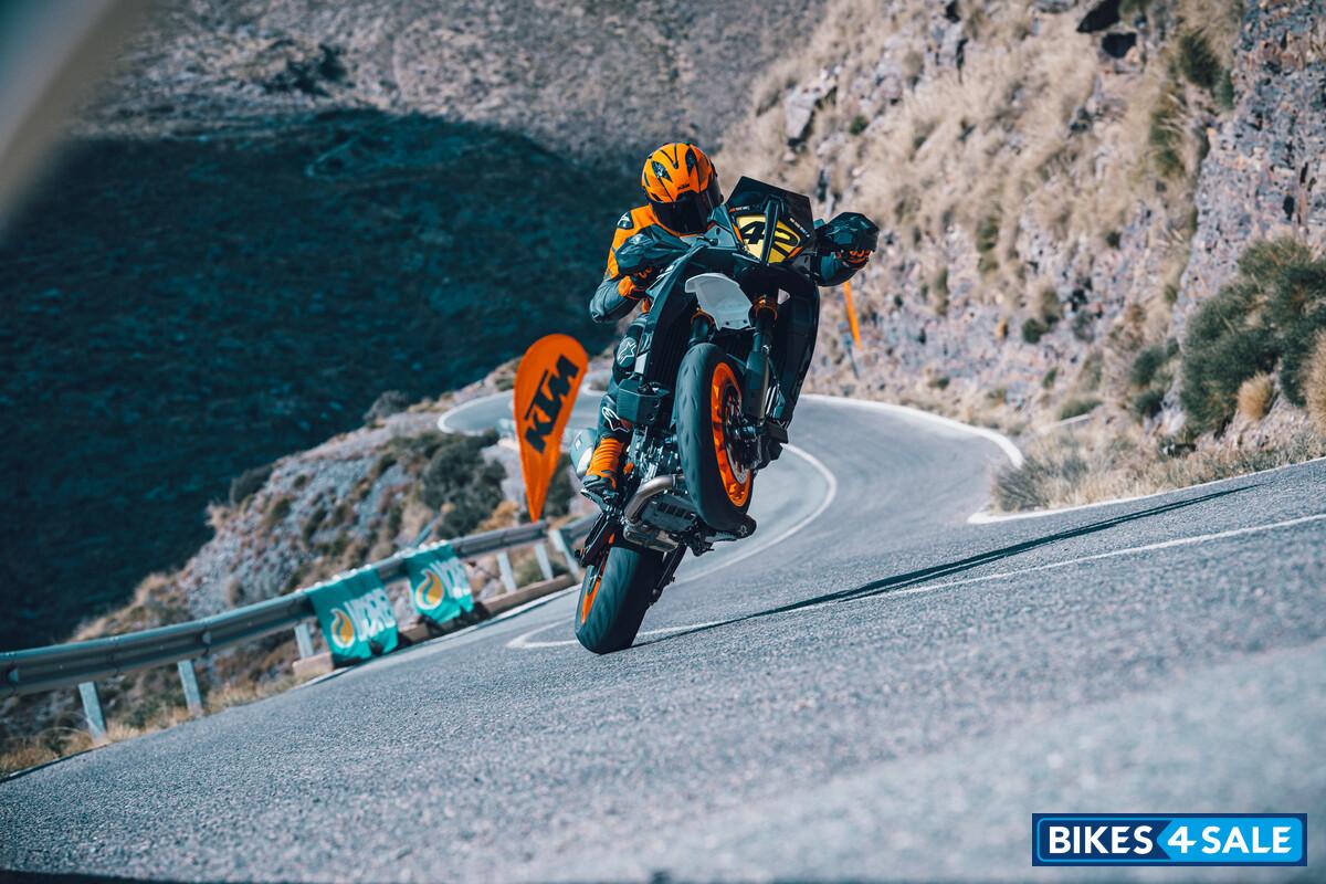 2024 Ktm 890 Smt Launched