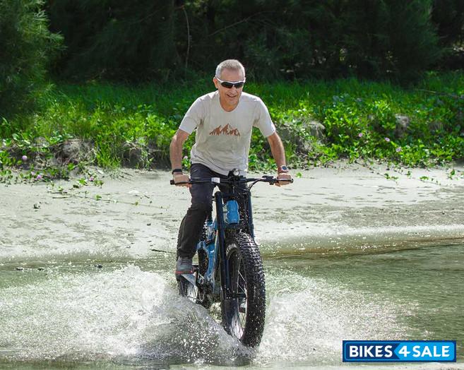 Cyrusher Hurricane Features