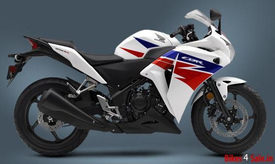 2013 Honda CBR 250R Pearl Sunbeam White