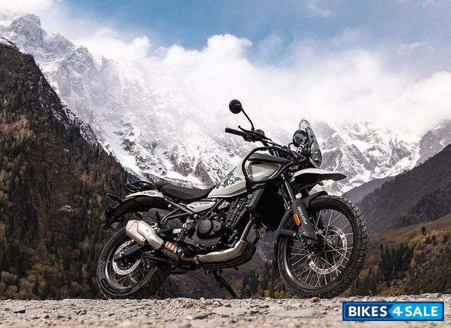 Royal Enfield Himalayan 452 In Kamet White
