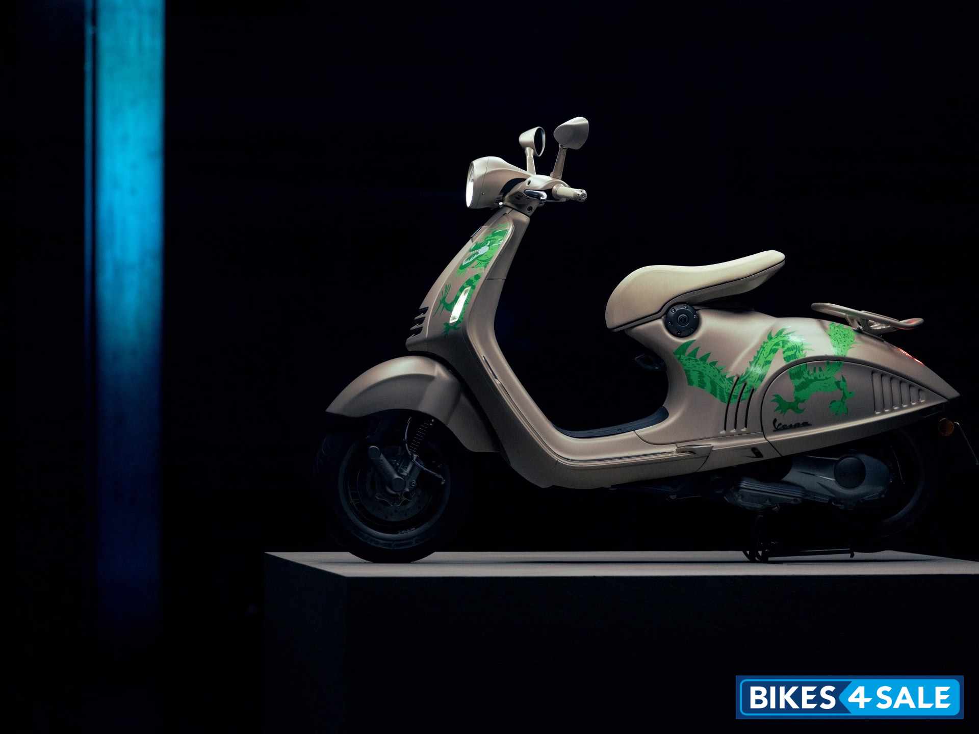 Vespa 946 Dragon Limited Edition