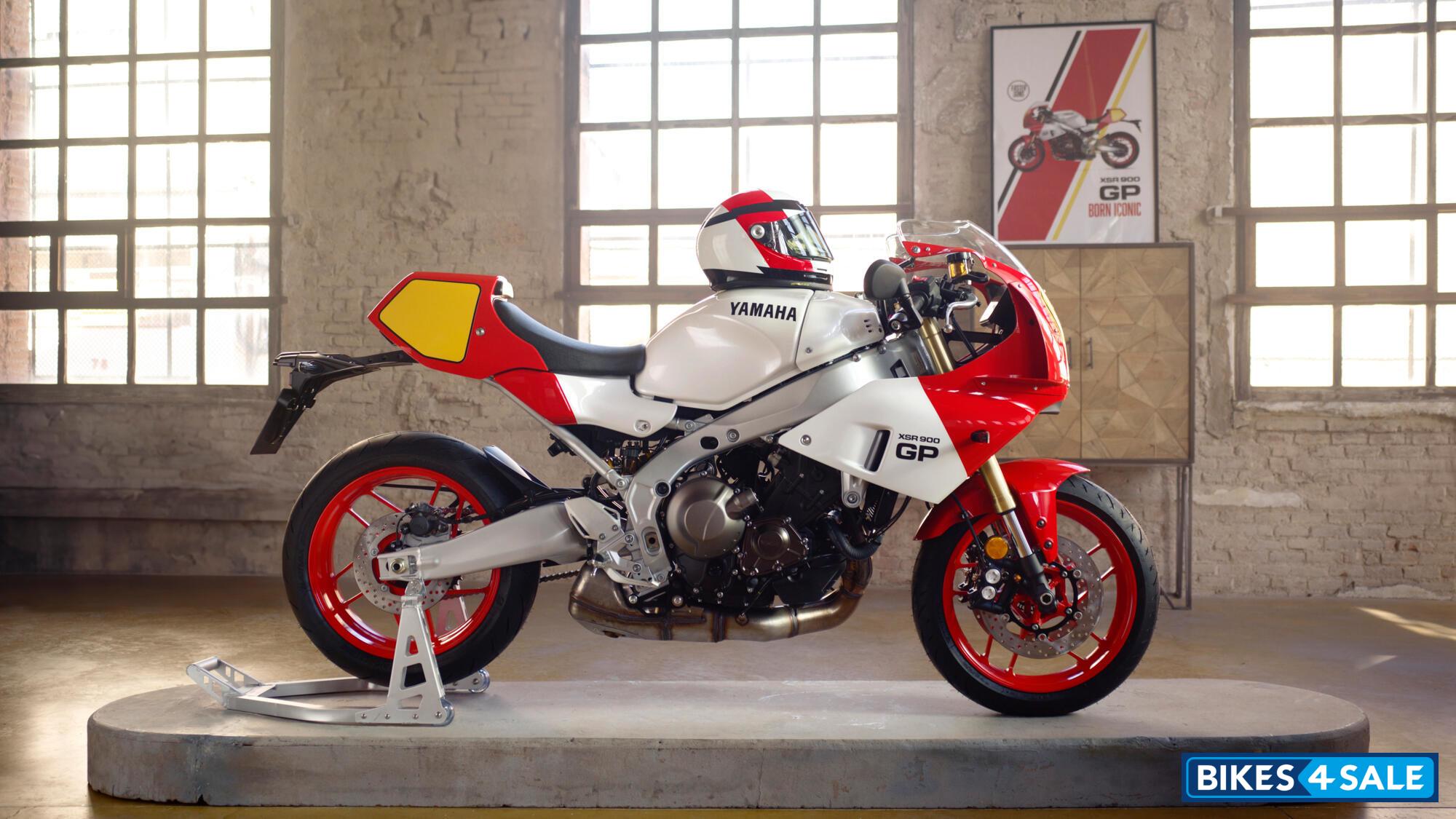 Yamaha Unveils 2024 XSR900 GP Modern Tech Meets Heritage Aesthetics
