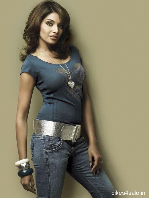 Bipasha Basu PhotoShoot for Kinetic Flyte Bipasha Basu PhotoShoot for Kinetic Flyte